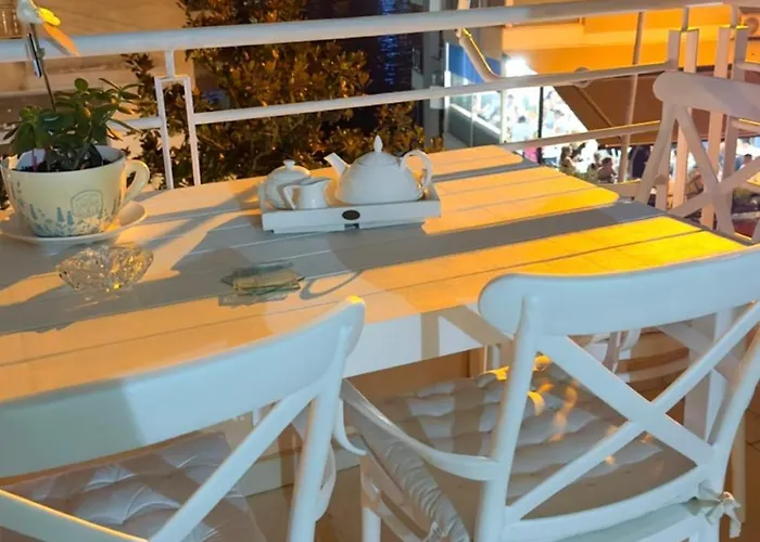 公寓 M&g Apartamentioniansarandasea